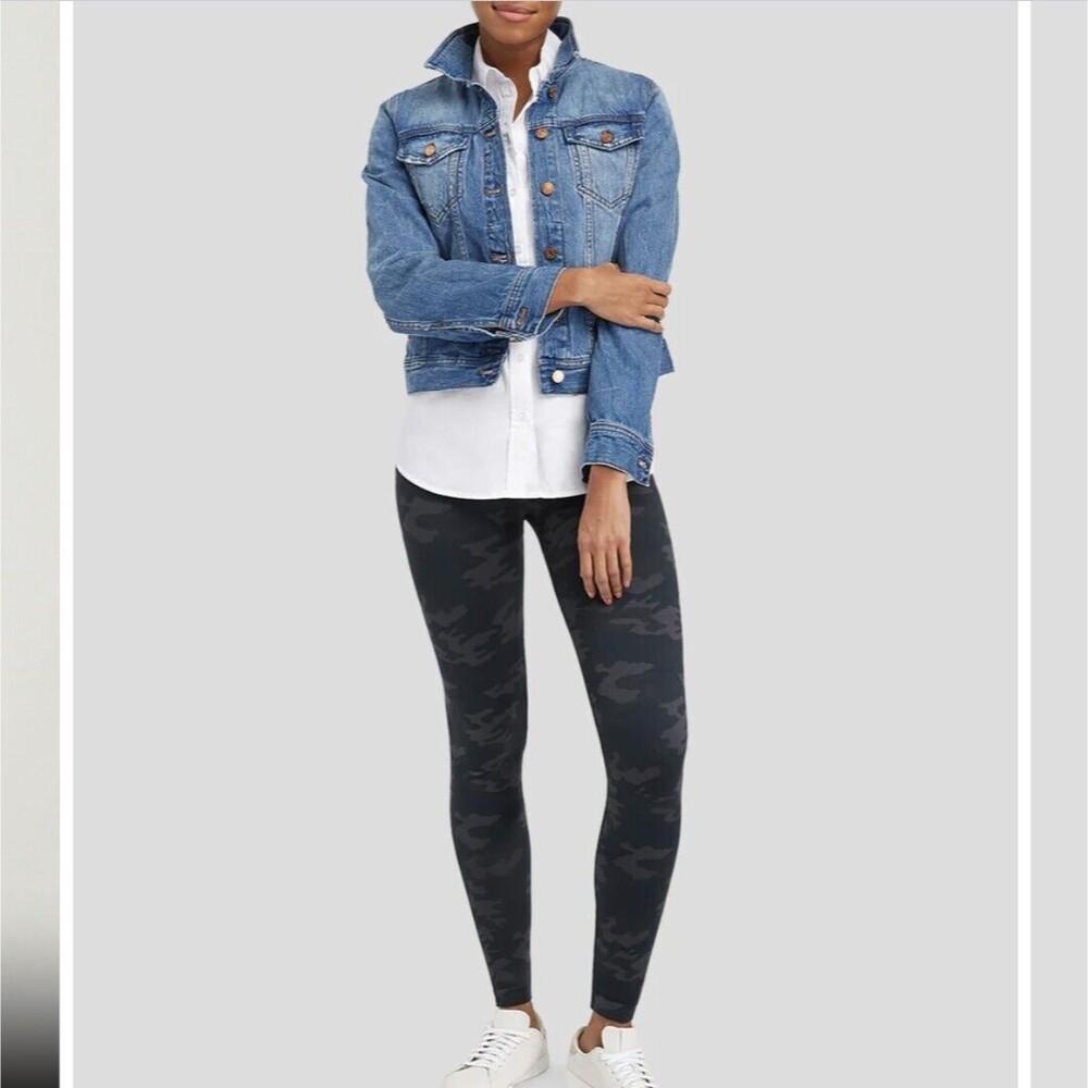 Spanx Leggings Look At Me Now Seamless Women's‎ Black Camo Leggings Medium - Picture 3 of 16